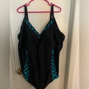Used plus size Torrid swimwear size 6